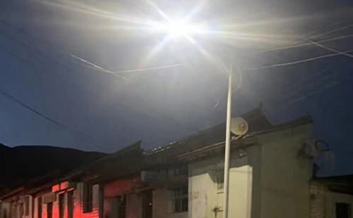 农村院子里最适合的原州太阳能路灯亮度与安装要点 农村院子里最适合的原州太阳能路灯亮度与安装要点