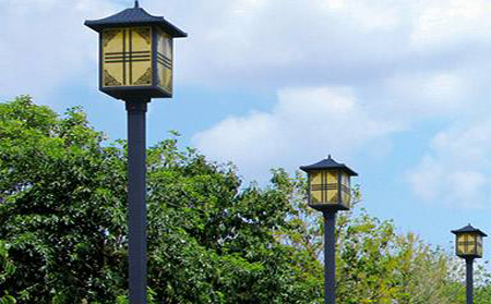 太阳能原州庭院灯怎么选亮度与续航更耐用